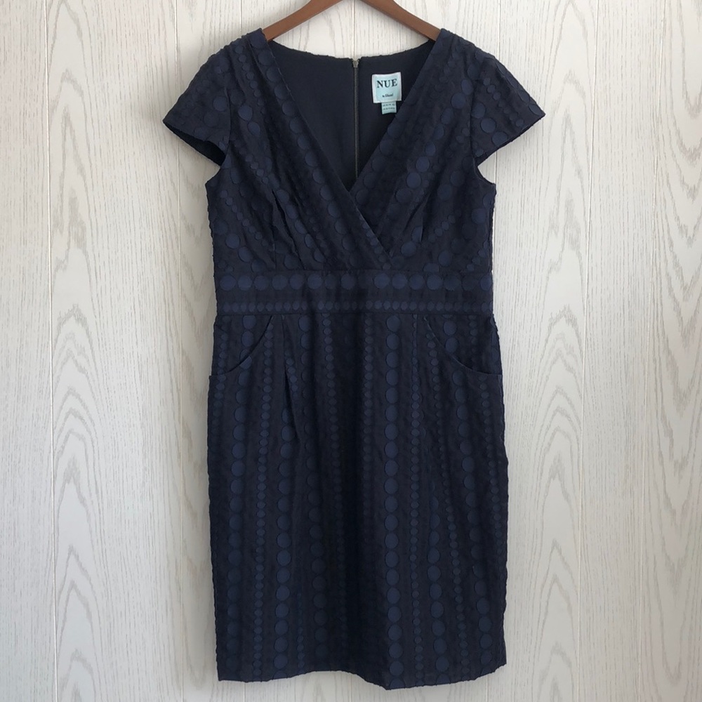 NWOT Nue by Shani V-neck Cap Sleeve Dress Navy Size 16